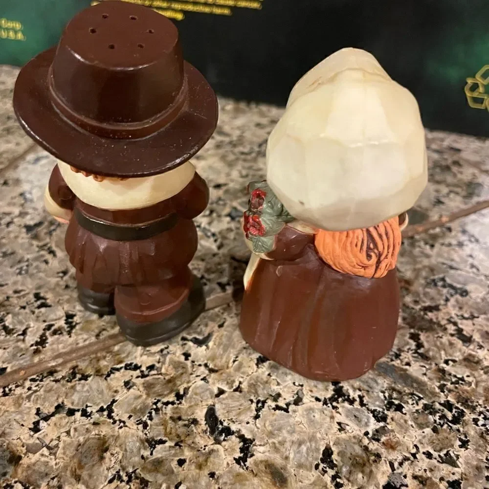 Hallmark Cards Vintage Pilgrim Salt and Pepper Shakers